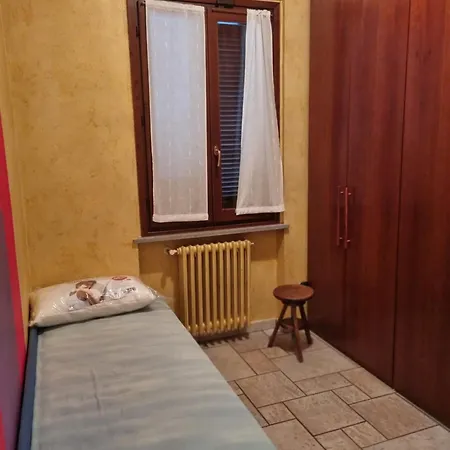 La Torre Apartment Magenta